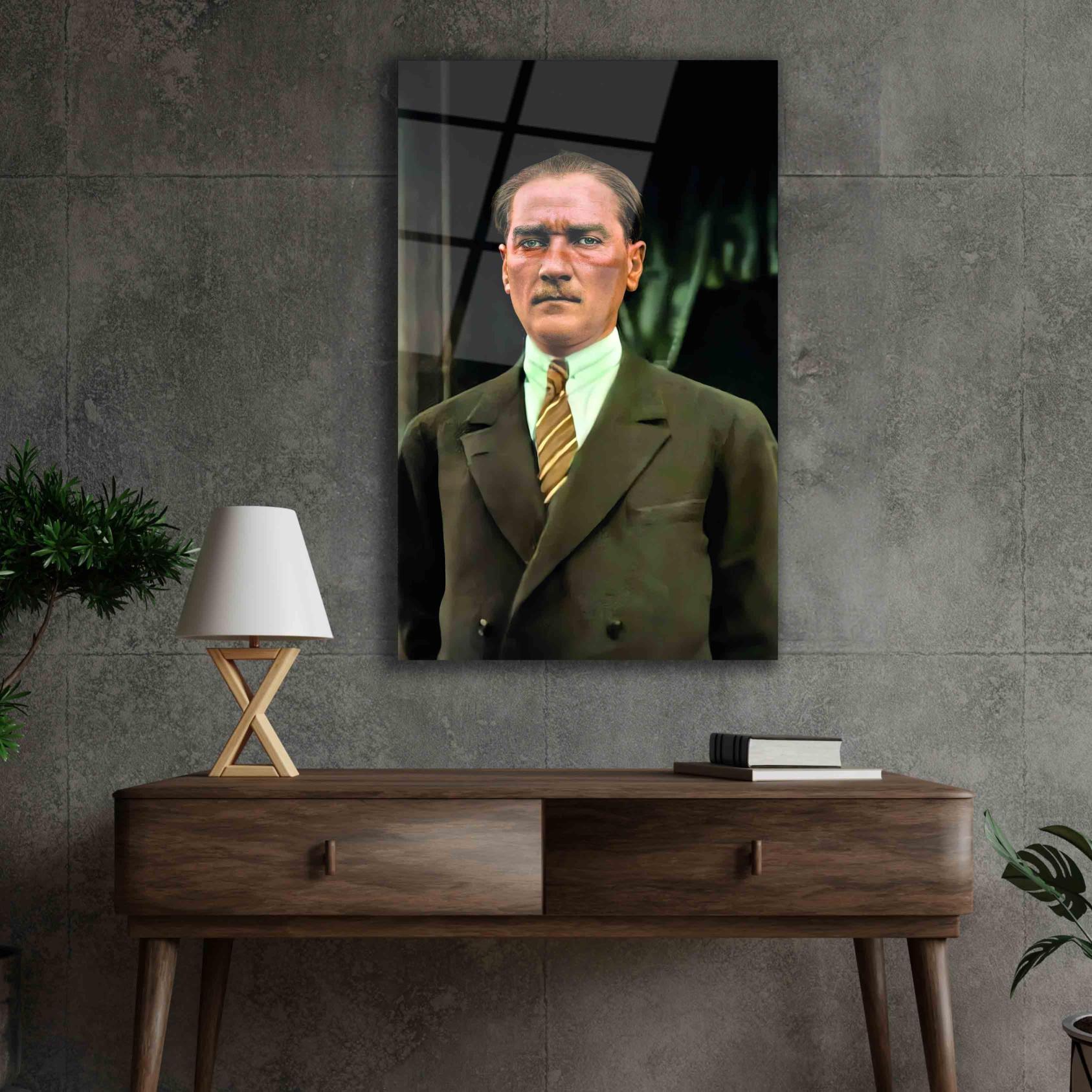 Dikey%20Çağdaş%20Atatürk%20Portresi%20Cam%20Tablo