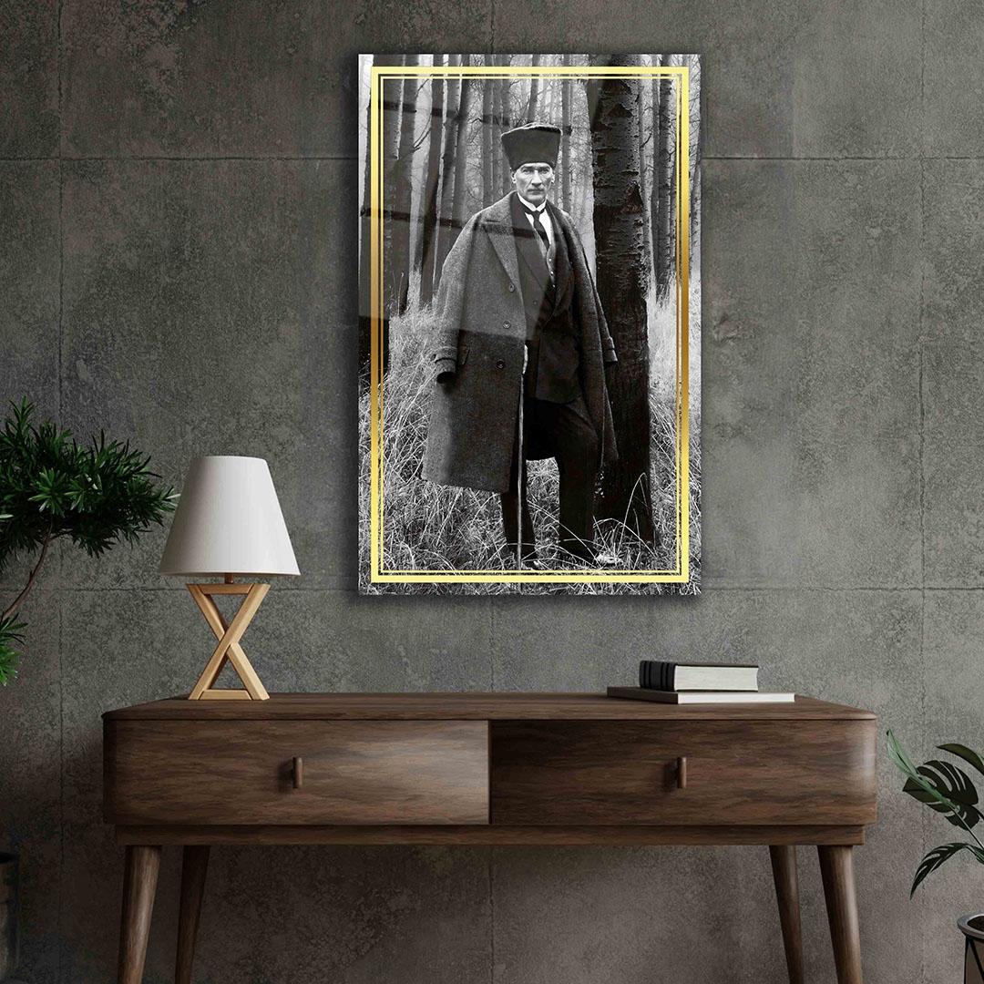 Dikey%20Sarı%20Çerçeveli%20Atatürk%20Cam%20Tablo