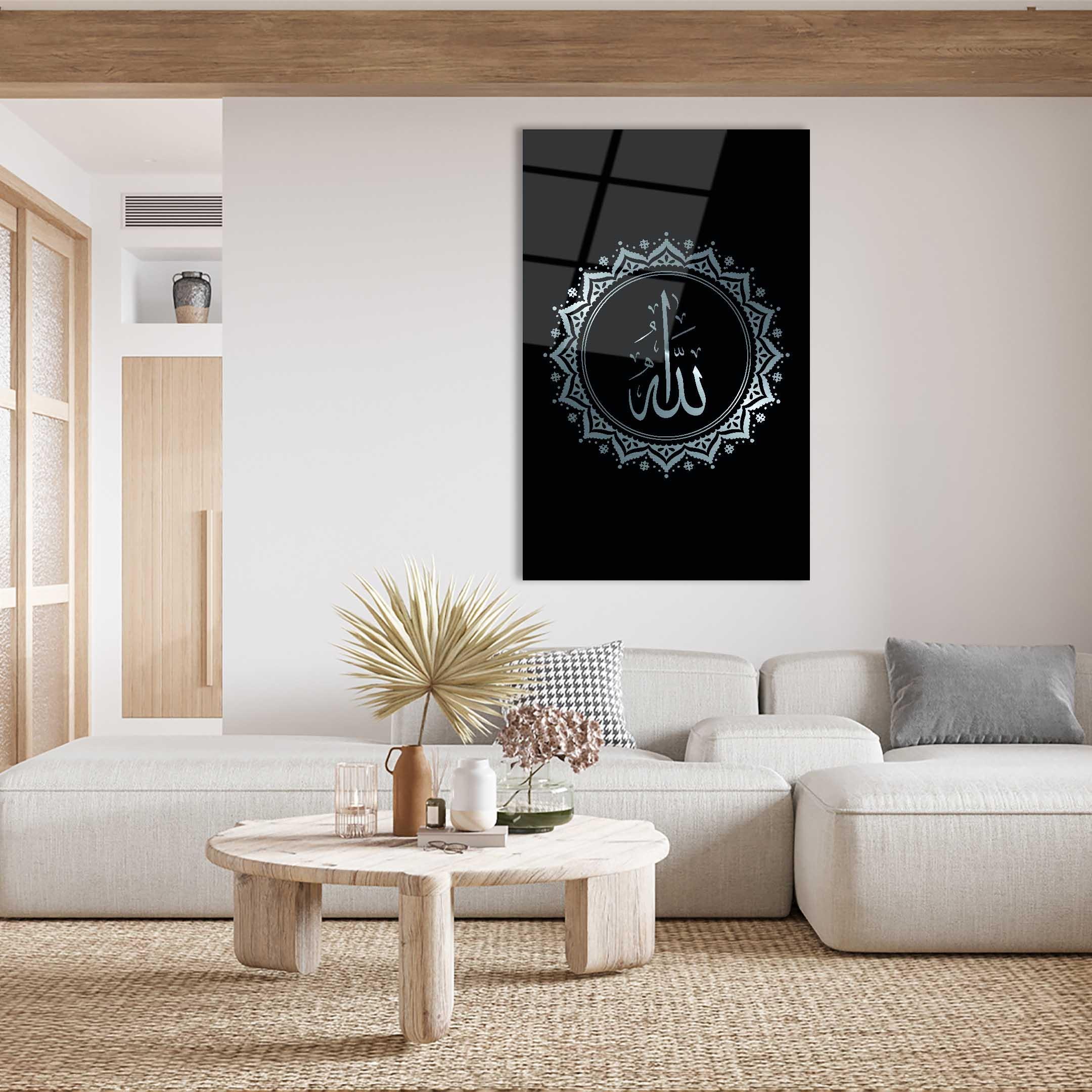 Dikey%20Siyah%20Temalı%20Allah%20Lafzı%20Cam%20Tablo