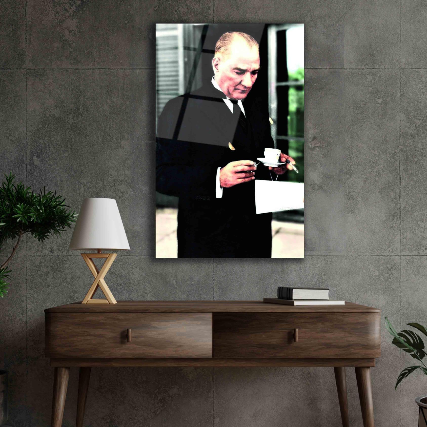 Çarpıcı%20Tasarım%20Atatürk%20Cam%20Tablo