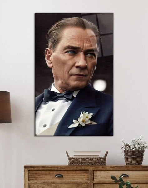 Dikey%20Atatürk%20Siluet%20Baskılı%20Cam%20Tablo