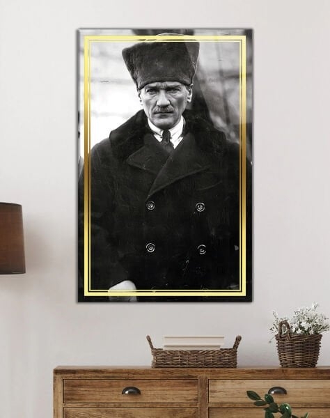 Dikey%20Atatürk%20Siyah%20Beyaz%20Modern%20Cam%20Tablo