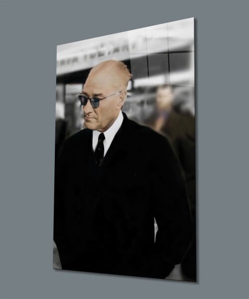Atatürk%20Dikey%20Şık%20Tasarım%20Cam%20Tablo