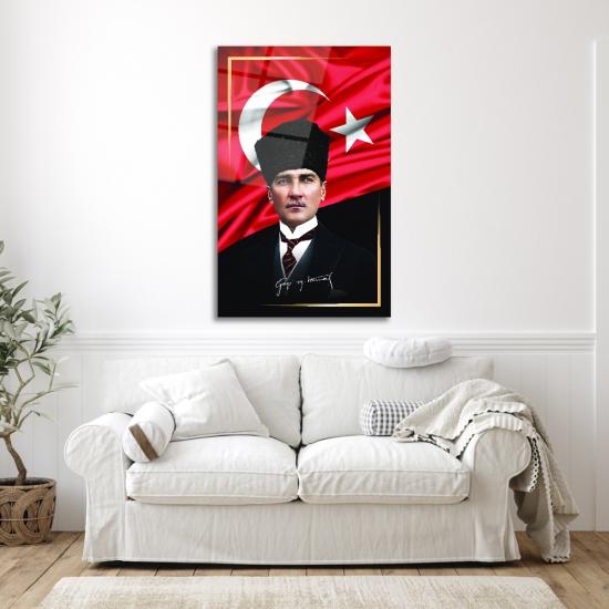 Türk Bayraklı Atatürk’lü Cam Tablo
