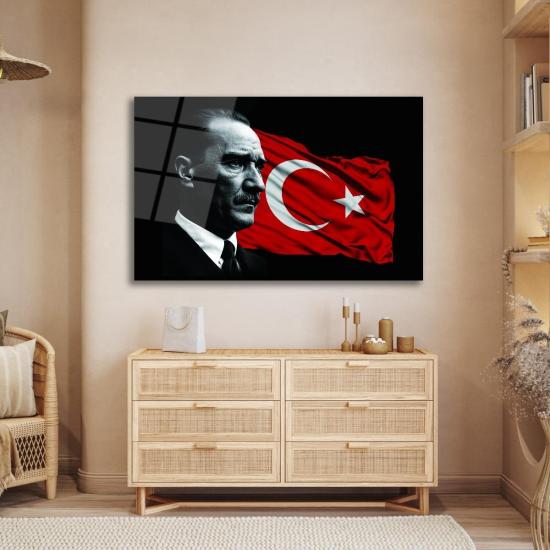 Atatürk ve Bayrak Camdan Tablo