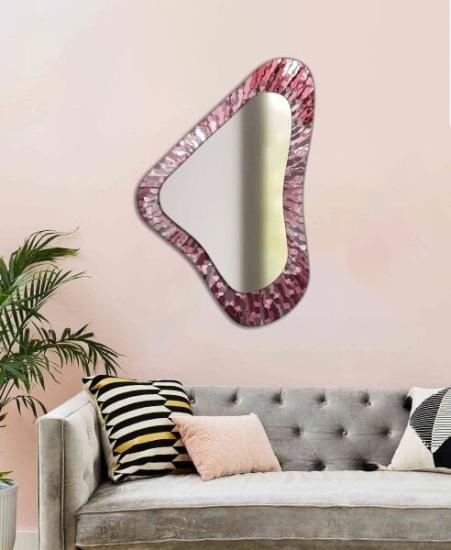 Asimetrik Pembe Dalgalı Desen Dekoratif Ayna
