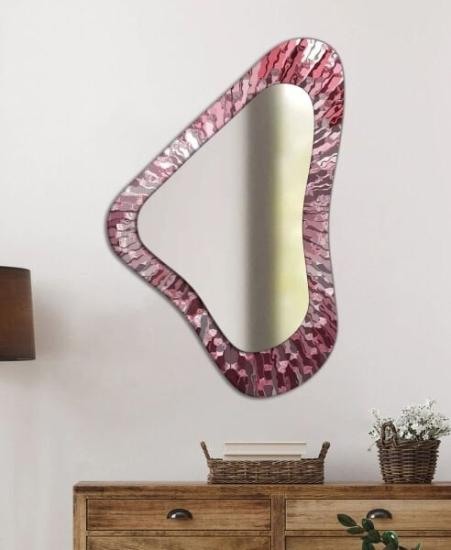 Asimetrik Pembe Dalgalı Desen Dekoratif Ayna