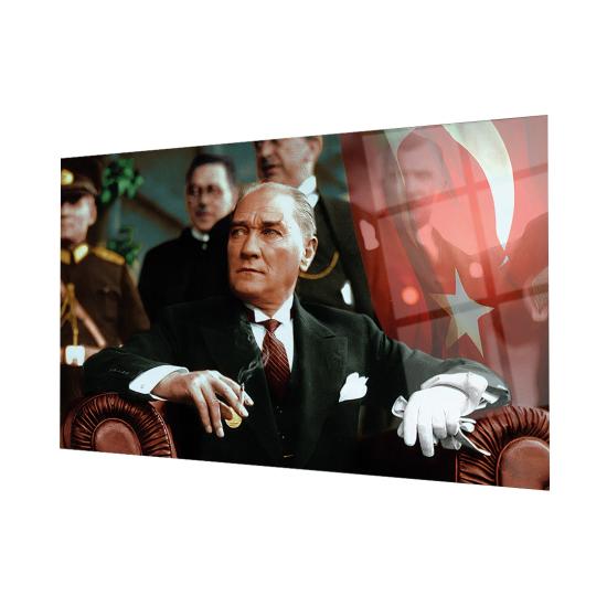 Arkaplanı Türk Bayrağı Atatürk Tasarım Cam Tablo