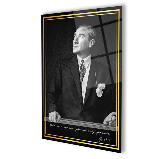 Dikey Siyah Arkaplanlı Atatürk Silüetli Cam Tablo