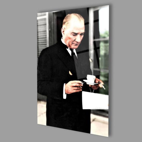 Çarpıcı Tasarım Atatürk Cam Tablo
