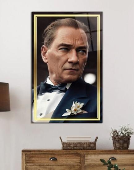 Dekoratif Atatürk Portre Dikey Cam Tablo
