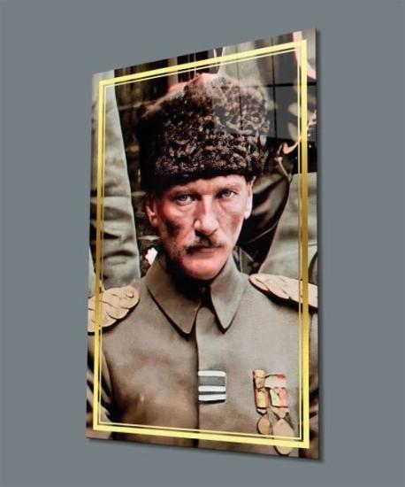 Dikey Atatürk Portresi Hediyelik Cam Tablo