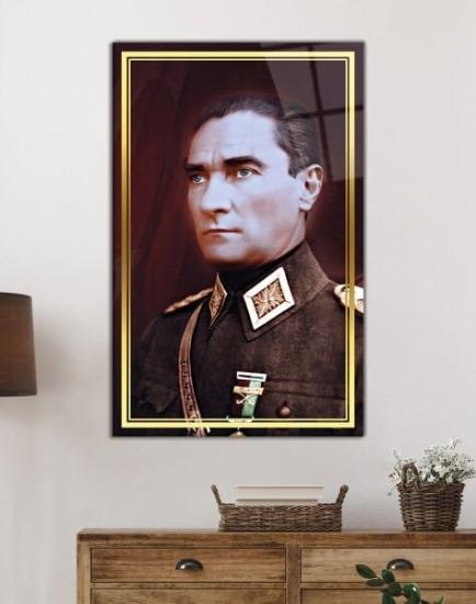Atatürk Portre Üniformalı Hediyelik Cam Tablo