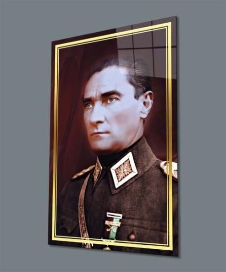 Atatürk Portre Üniformalı Hediyelik Cam Tablo