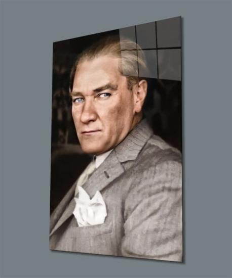 Dikey Modern Atatürk Portre Cam Tablo