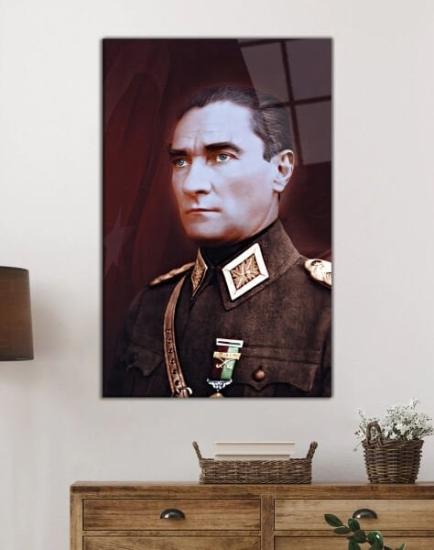 Dikey Üniformalı Atatürk Portre Hediyelik Cam Tablo