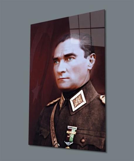Dikey Üniformalı Atatürk Portre Hediyelik Cam Tablo