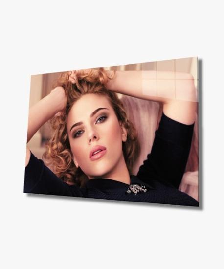 Yatay Kadın Temalı Cam Tablo